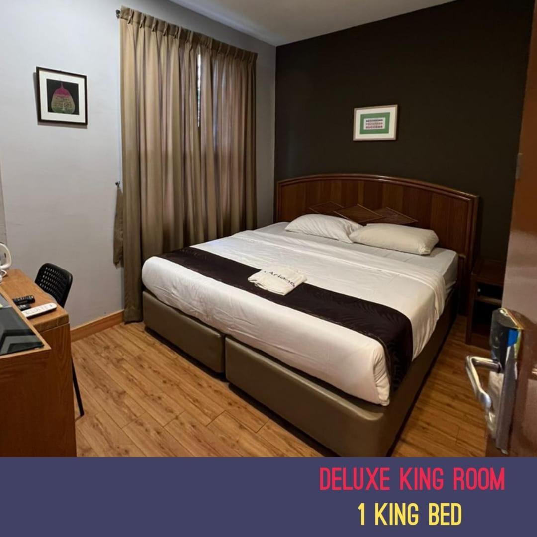 Golden Leaf Boutique Hotel Nusa Idaman Formerly Known As Ariana Hotel Johor Bahru Bagian luar foto