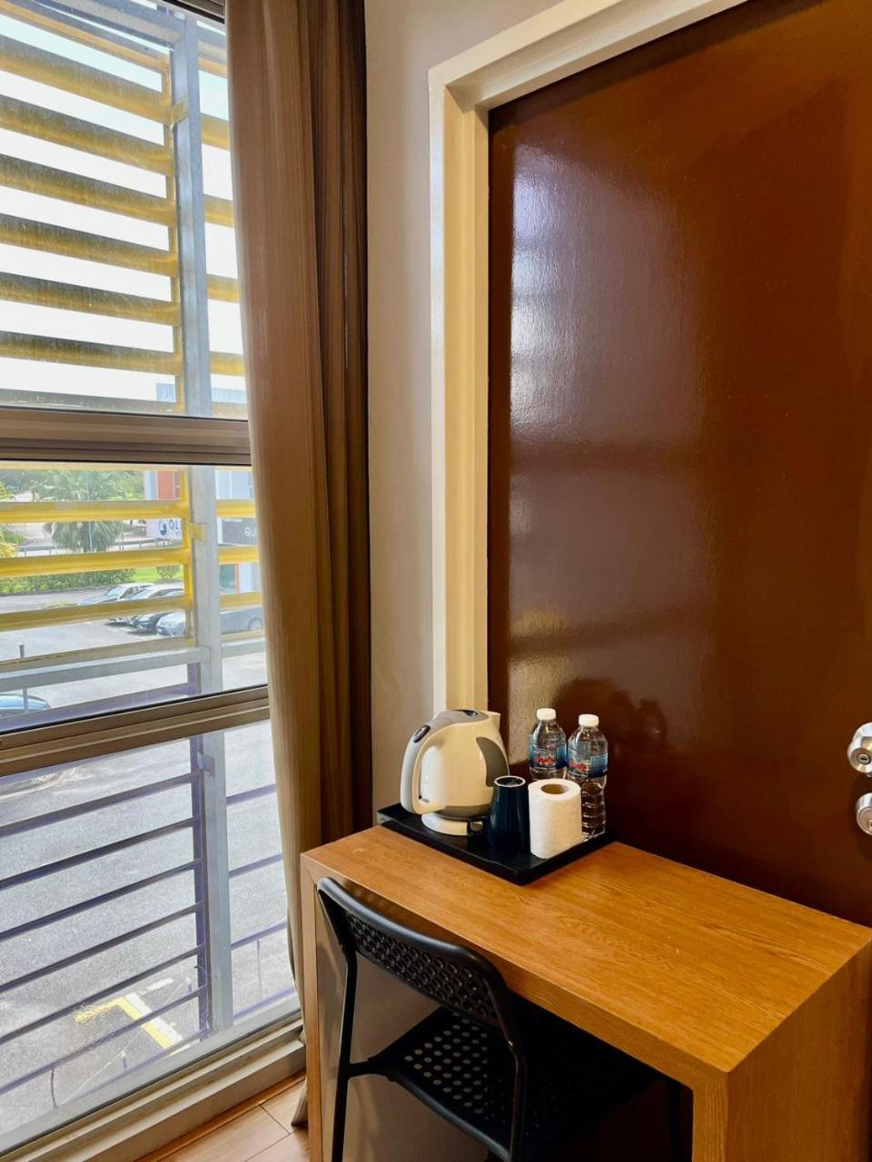 Golden Leaf Boutique Hotel Nusa Idaman Formerly Known As Ariana Hotel Johor Bahru Bagian luar foto