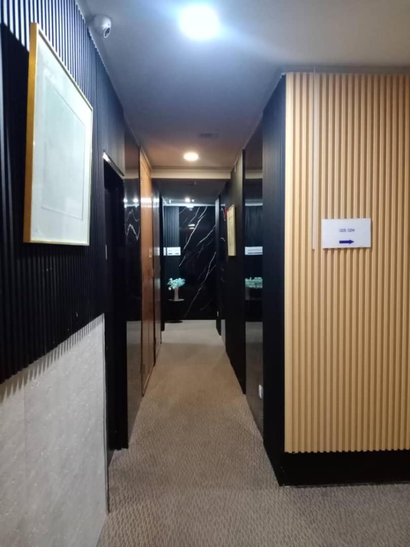 Golden Leaf Boutique Hotel Nusa Idaman Formerly Known As Ariana Hotel Johor Bahru Bagian luar foto